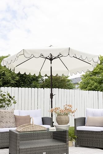 SAFAVIEH Outdoor - Venice 9-Foot Crank Patio Umbrella - Ivory & Black Canopy - Brown Aluminum Pole - Single Scallop Trim Design - Ideal for Patio, Deck, Poolside, Backyard (PAT8010E)