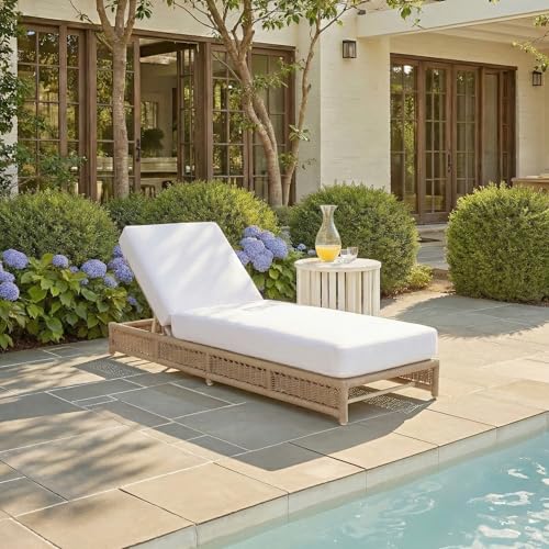 SAFAVIEH Outdoor Patio Furniture Collection – Callan Tan Rope & White Cushion Lounger, Fully Assembled Outdoor Chaise, Modern Low-Profile Design (PAT7546A)