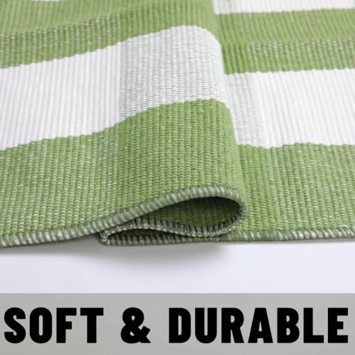 WAYYE Buffalo Plaid Outdoor Rug 27.5" x 43" Grass Green and White Checkered Area Rug Washable Doormats Indoor Outdoor Rugs for Layered Front Door Mats, Porch, Entryway, Kitchen, Farmhouse