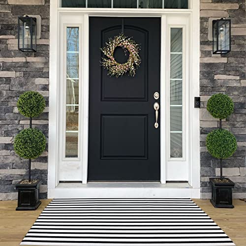 Black and White Outdoor Rug 35.4" x59" Front Porch Rug Door Mat Washable Farmhouse Layered Door Mats Cotton Hand-Woven Welcome Mats Throw Carpet for Entryway/Home Entrance/Laundry Room