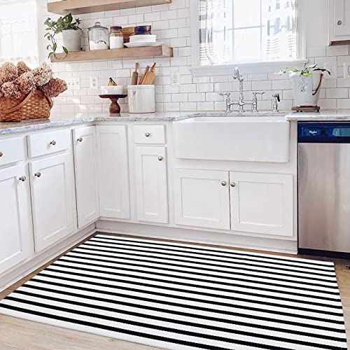 Black and White Outdoor Rug 35.4" x59" Front Porch Rug Door Mat Washable Farmhouse Layered Door Mats Cotton Hand-Woven Welcome Mats Throw Carpet for Entryway/Home Entrance/Laundry Room