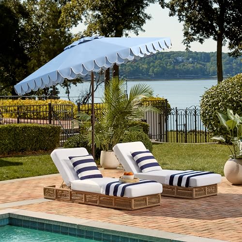 SAFAVIEH Outdoor - Valance 9-Foot Crank Patio Umbrella - Baby Blue & White Canopy - Brown Aluminum Pole - Decorative Petal Valance Trim - Ideal for Patio, Deck, Poolside, Backyard (PAT8006U)